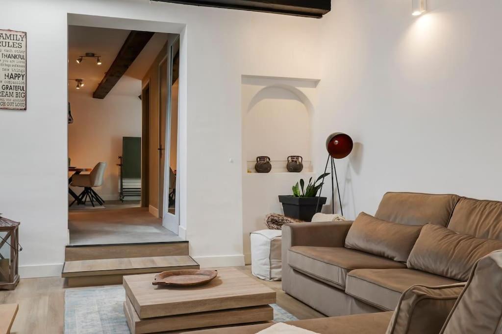 Prachtig Appartement In Hartje Sneek Eksteriør billede